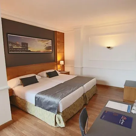 San Anton 4*